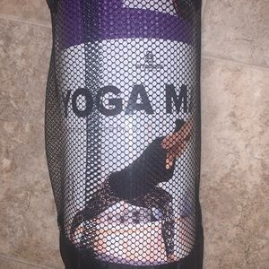 NWT extra thick yoga mat in Purple